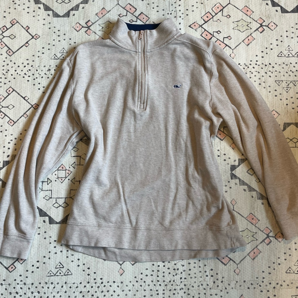 Size M Vineyard Vines quarter zip in beige